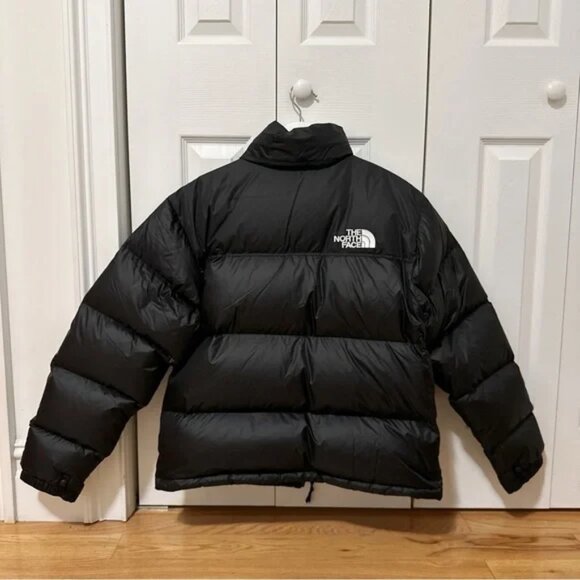 THE NORTH FACE Women’s 1996 Retro Nuptse Jacket - Picture 2 of 10